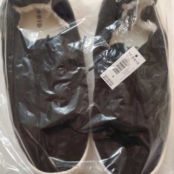 Torrid- Riley sneaker (WW) - Picture 2 of 2